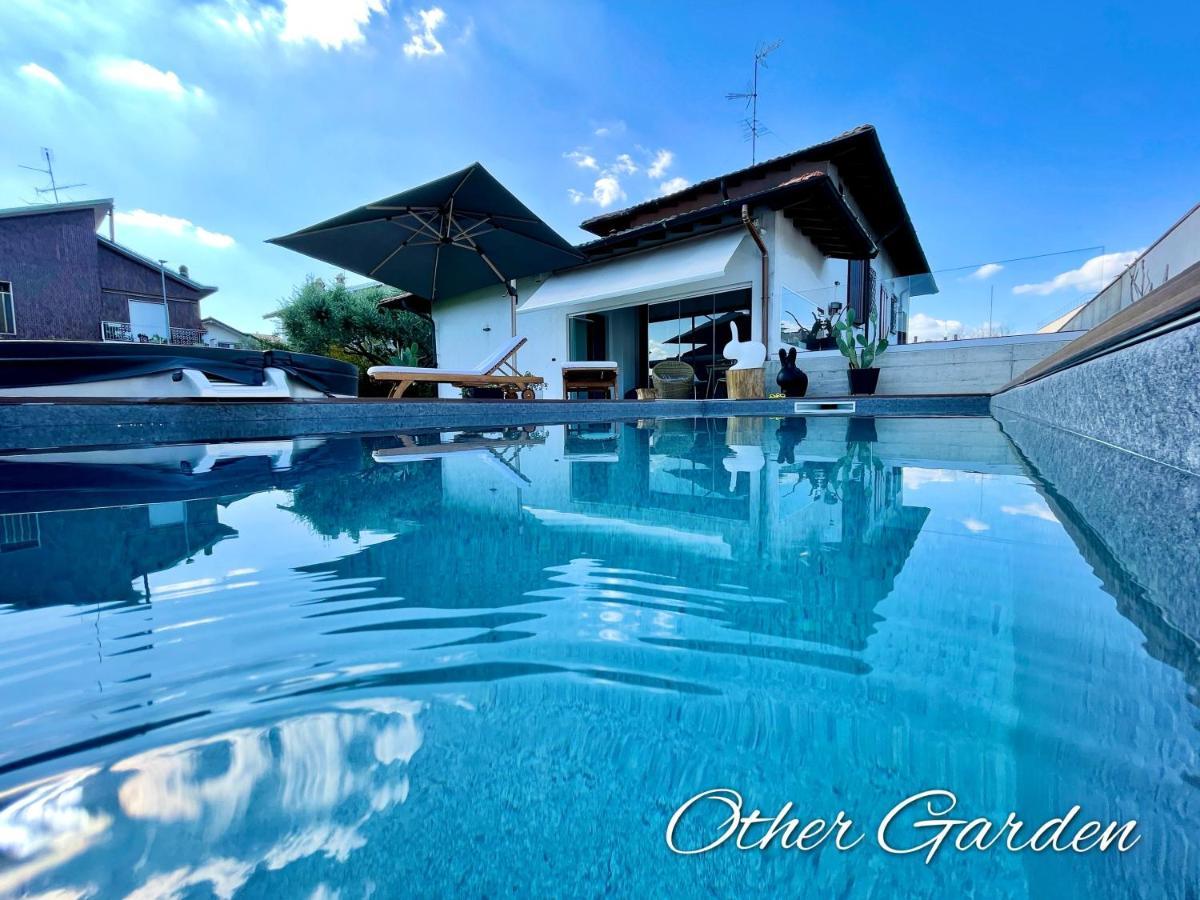 رو Other Garden - Luxury Bed And Breakfast المظهر الخارجي الصورة